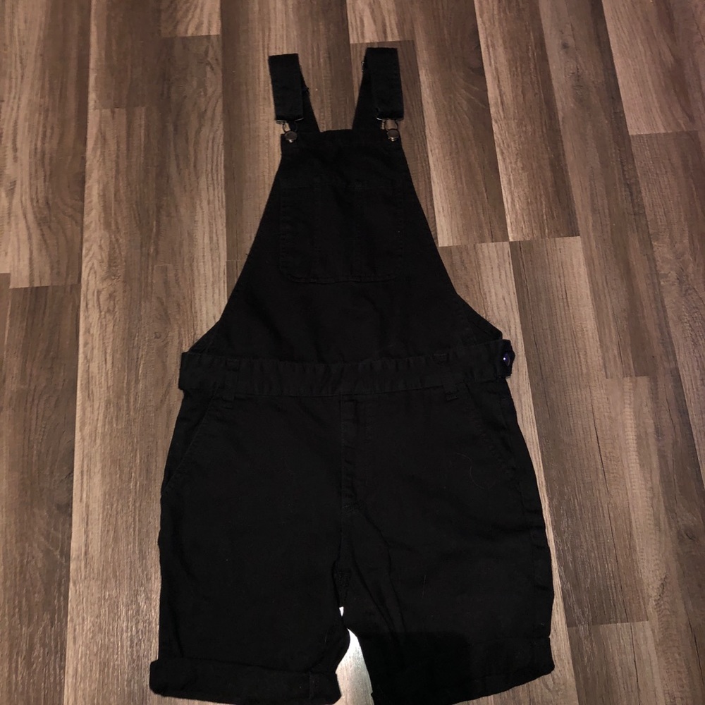 Forever 21 Small Overall Shorts